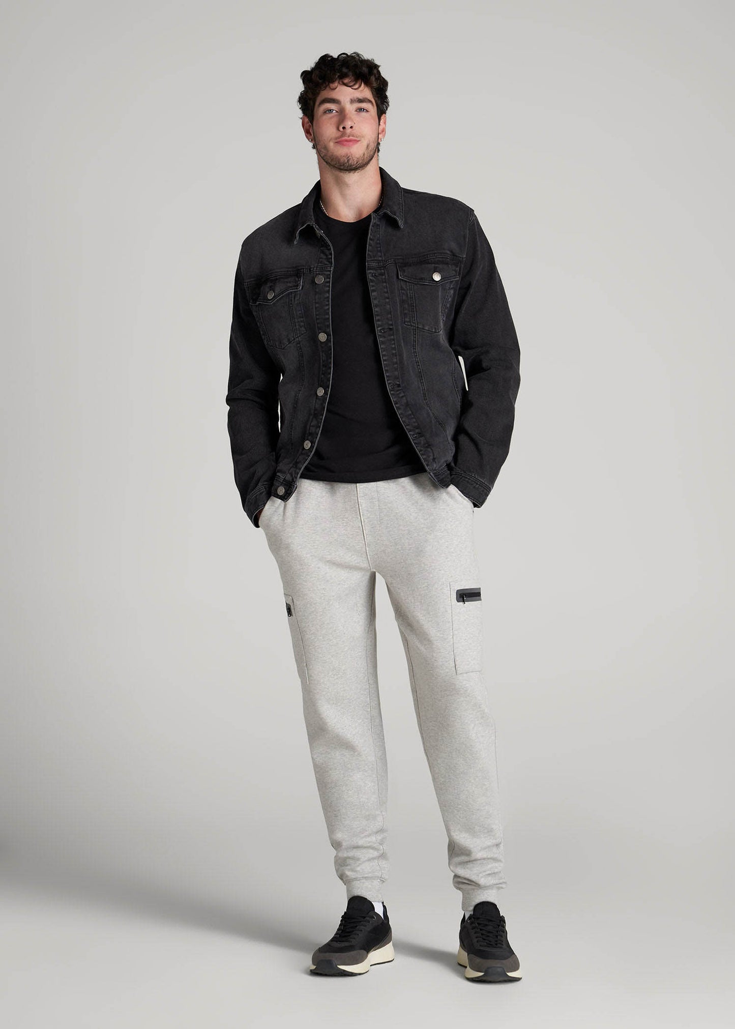 American Tall Men Tech Motion Fleece Cargo Joggers for Tall Men in Grey Mix