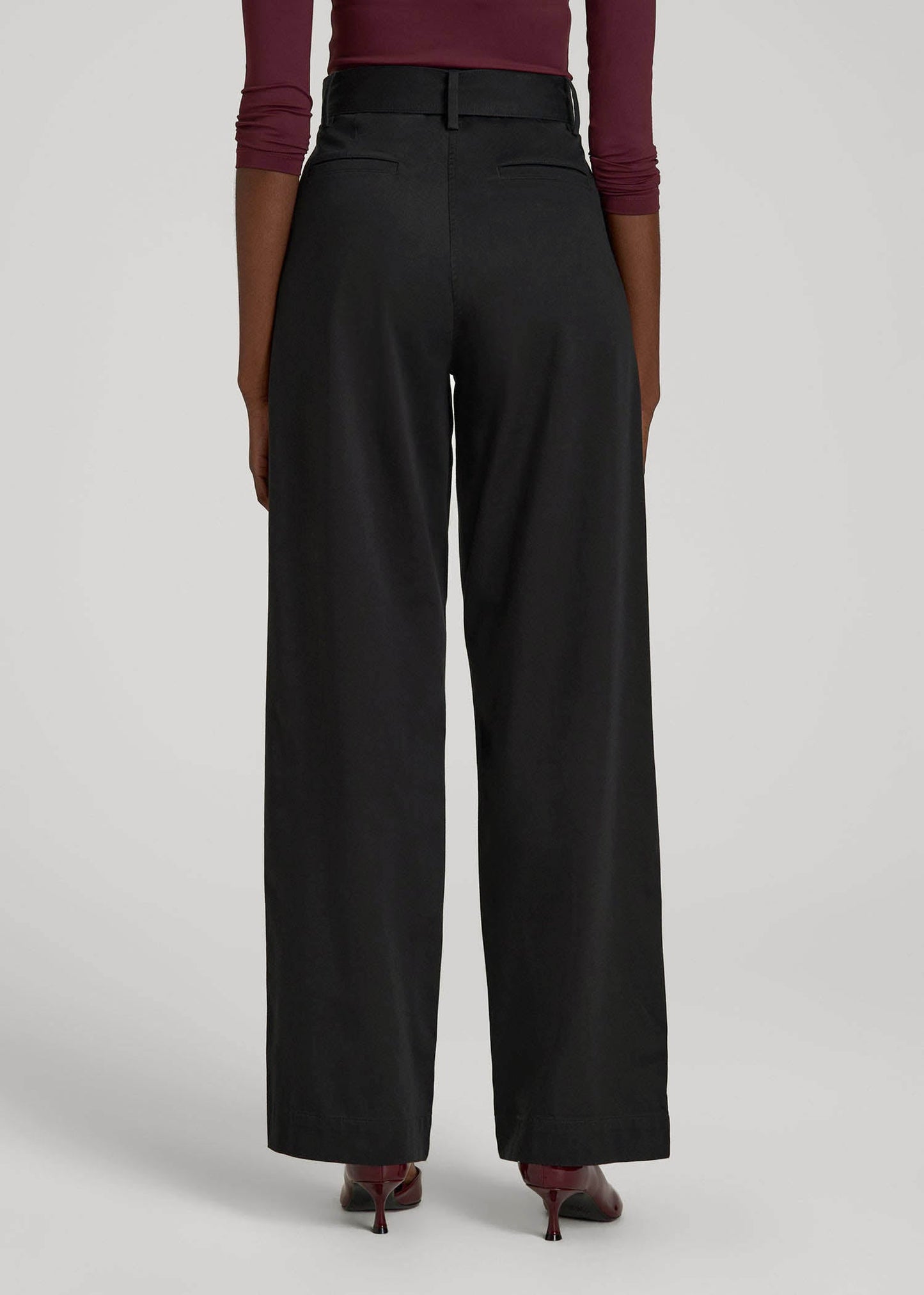 American Tall Women Pleated Wide Leg Chino With Belt for Tall Women in Deep Black
